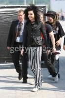poze cu bill kaulitz - imi place tiputul . e tare asta - Bill