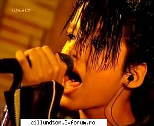 :nod::nod: poze cu bill kaulitz