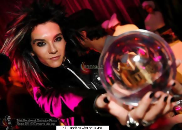 poze cu bill kaulitz - mie imi place poza asta! - Bill
