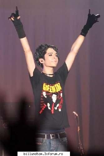 :nod::nod: poze cu bill kaulitz