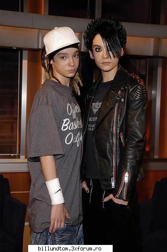 poze cu bill kaulitz - the bests` twins - Bill